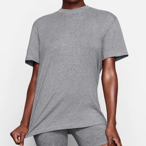 SKIMS BOYFRIEND T-SHIRT HEATHER GREY  S